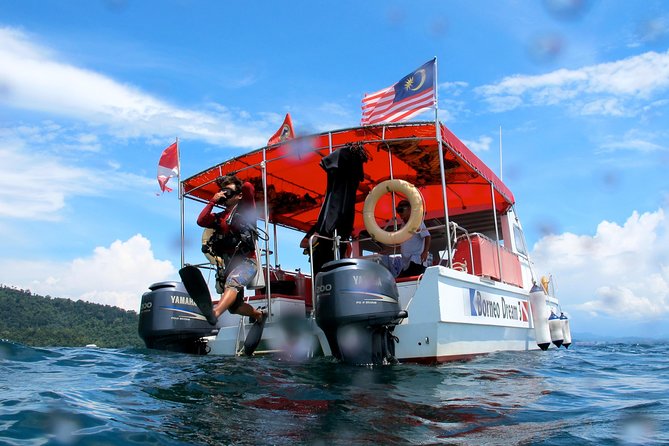 PADI dive boat Kota Kinabalu