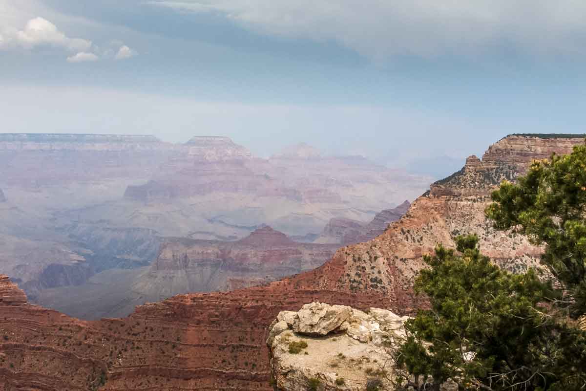 View out over the Grand Canyon