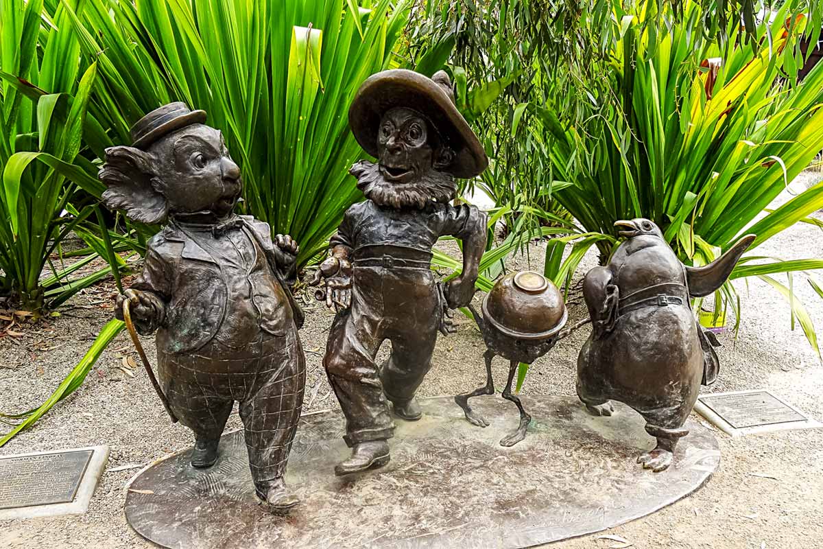 The Magic Pudding characters made from brass in Melbourne Botanical Gardens