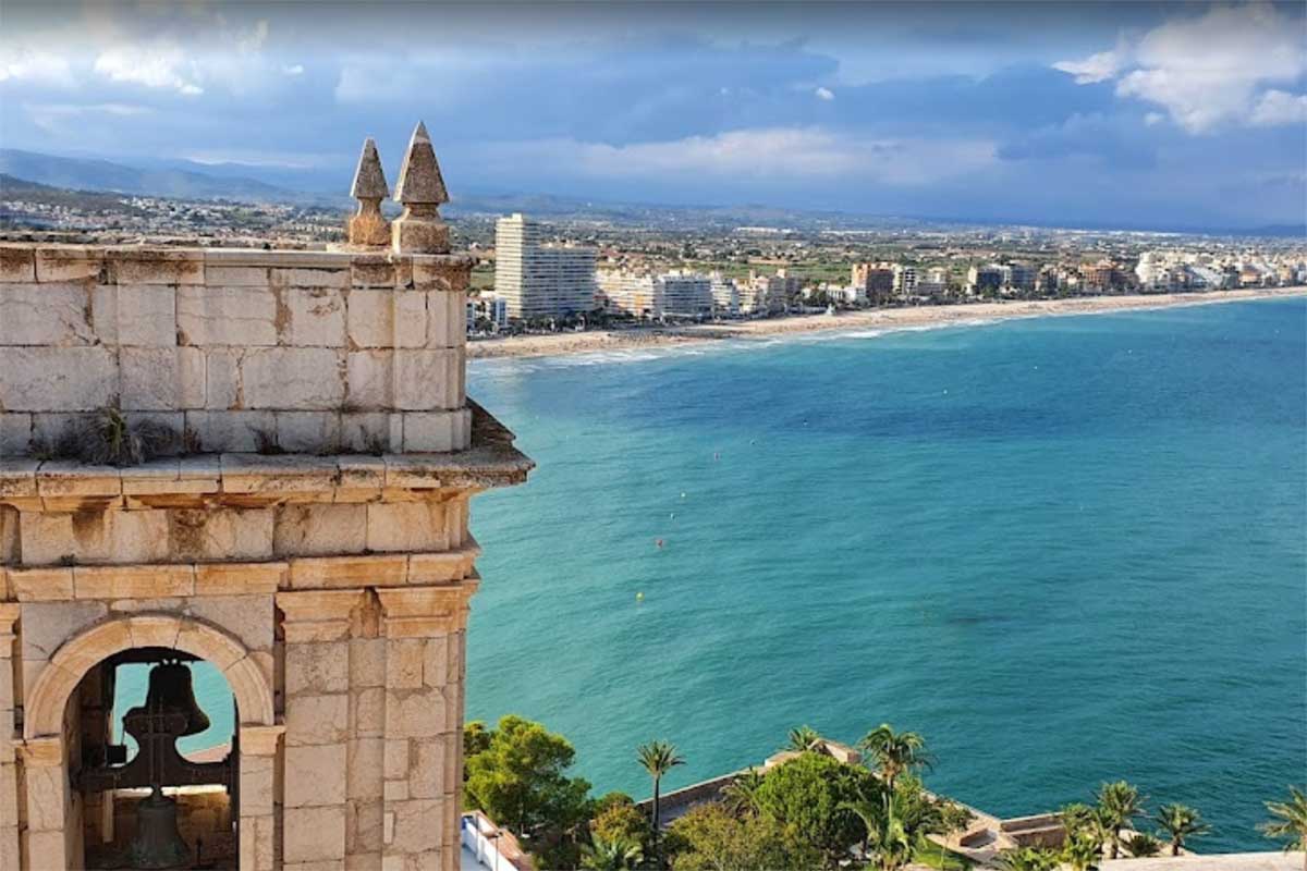 Peniscola Beach from the castle.