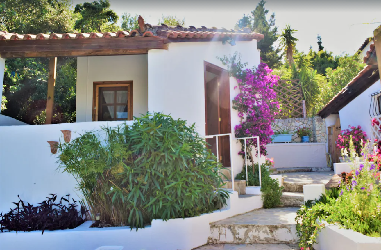 Voro Cottage - Vacation home in Zakynthos Greece with a private pool
