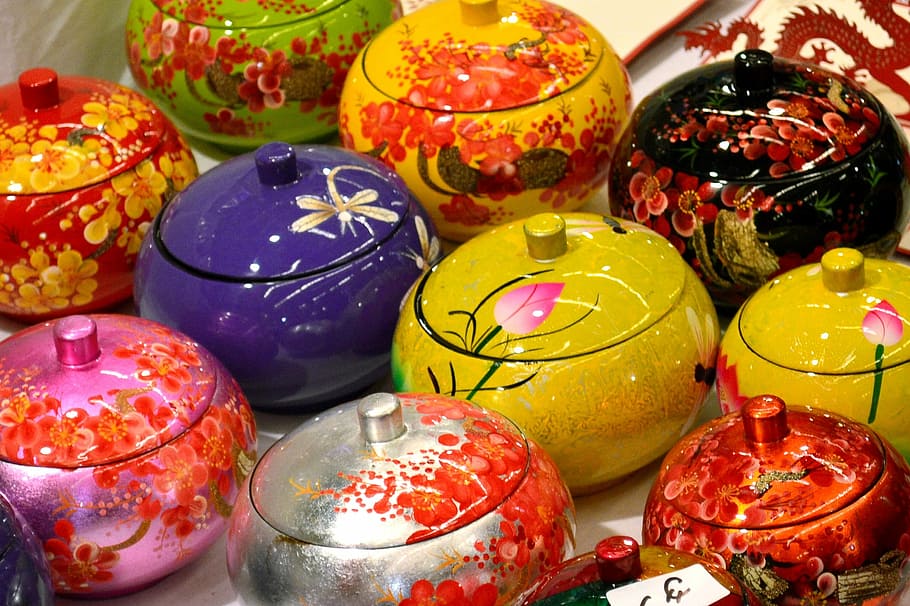 Colorful Vietnamese lacquer bowls